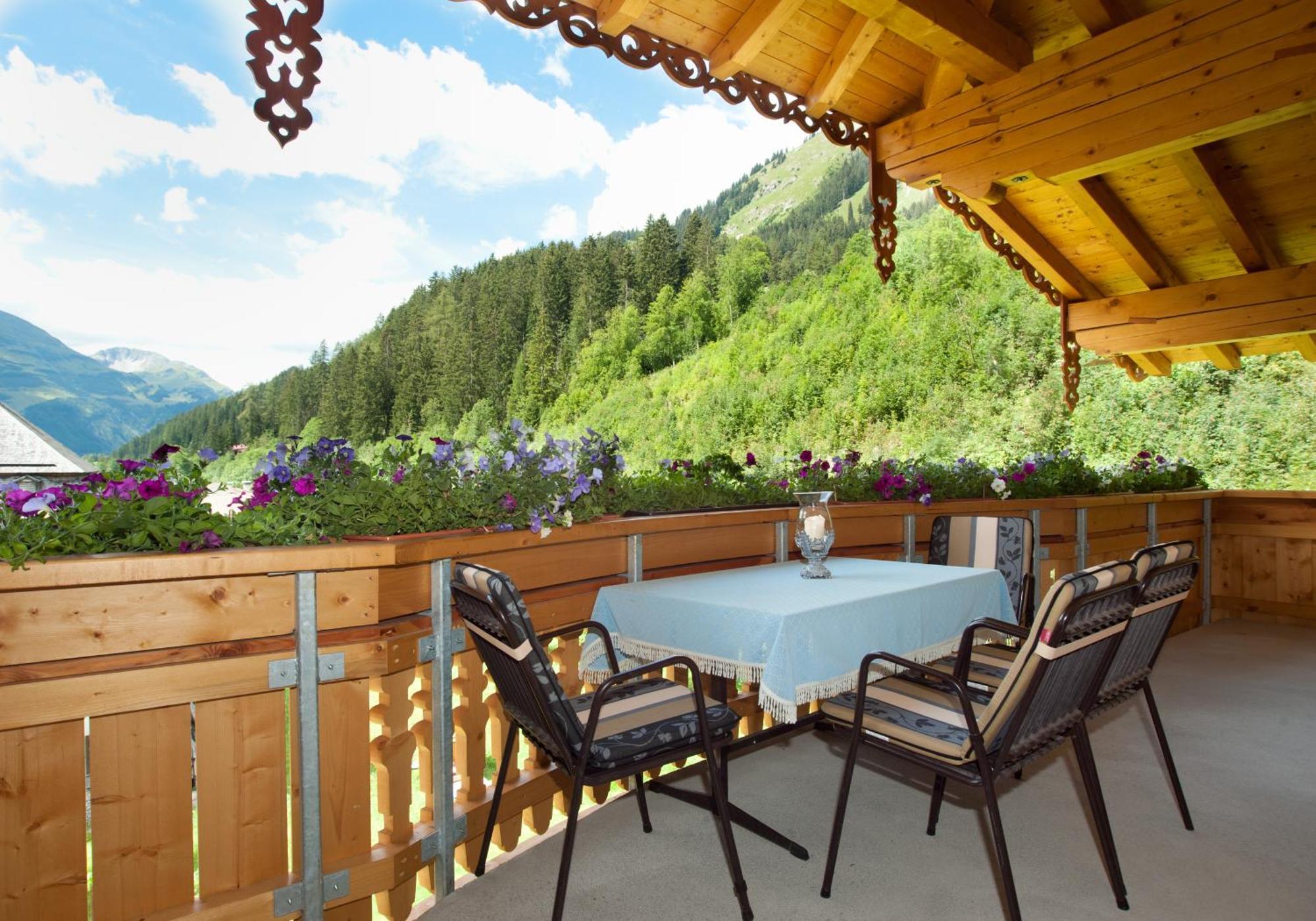 Hotel Ferienschlössl Harmonie Holzgau Zimmer foto