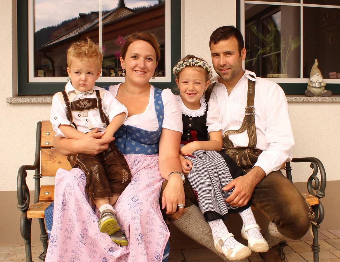 Hotel Ferienschlössl Harmonie Holzgau Exterior foto
